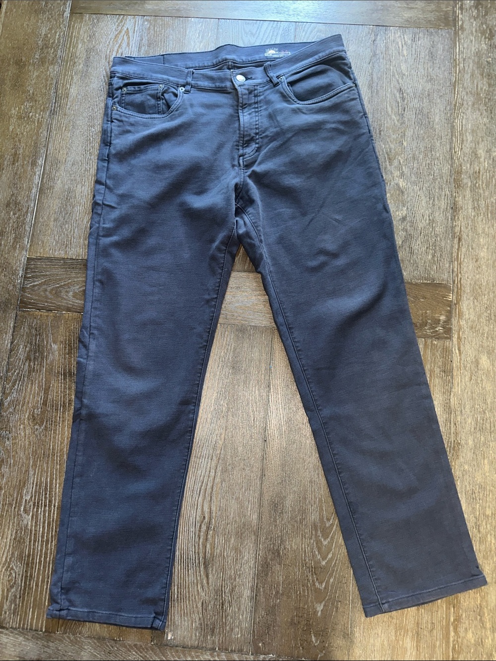 Faherty Men's Dark Gray Jeans with Tan Patch - Picture 2 of 4
